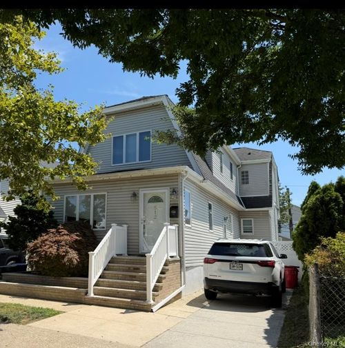 upper-512 E Penn Street, Long Beach, NY, 11561 | Card Image