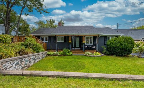 565 Lakeview Ave, Middle Sackville, NS, B4E3B8 | Card Image