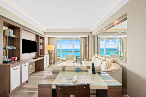 h1116-551 N Fort Lauderdale Beach Blvd, Fort Lauderdale, FL, 33304-4126 | Card Image