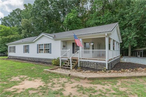 170 Enos Dr, Lexington, NC, 27295-6654 | Card Image
