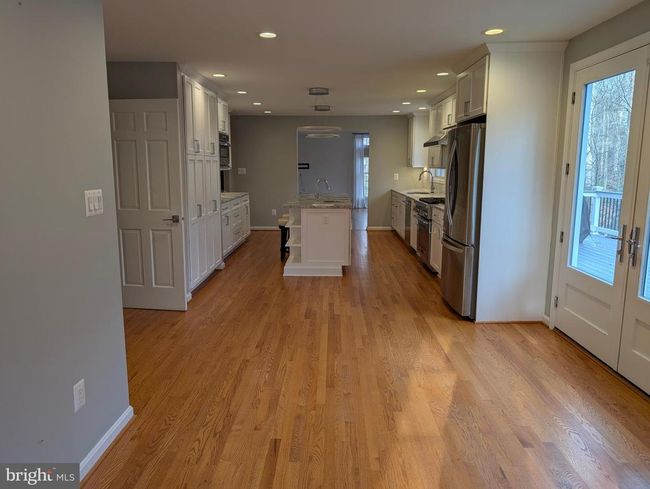 11901 Paradise Ln, House other with 4 bedrooms, 5 bathrooms and null parking in Oak Hill VA | Image 10