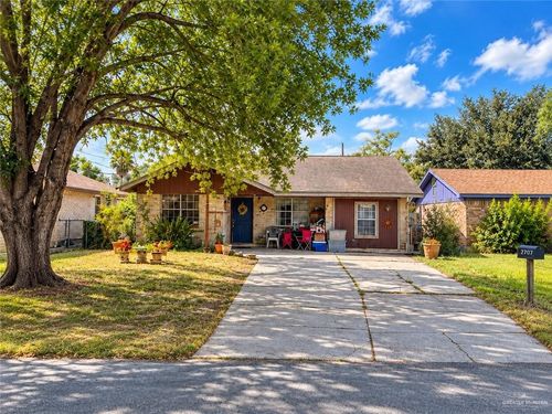 1015 Alta Vista Dr, Alamo, TX, 78516-9586 | Card Image