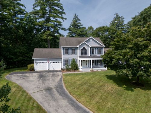 14 Naumkaeg Court, Litchfield, NH, 03052 | Card Image
