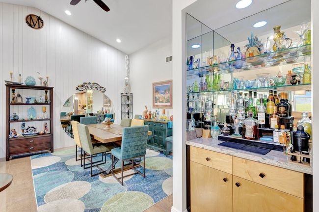 6700 Versailles Ct, Condo with 3 bedrooms, 3 bathrooms and null parking in Lake Worth FL | Image 12