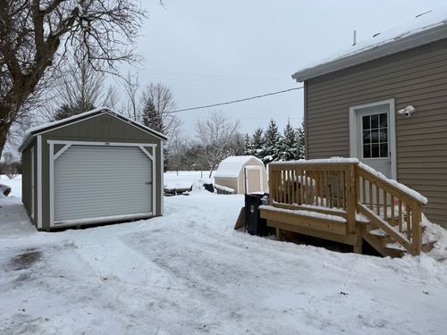 12525 Irish Rd, Otisville, MI, 48463-9430 | Card Image