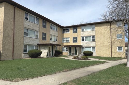 3s-8300 W Forest Preserve Ave, Chicago, IL, 60634-2874 | Card Image