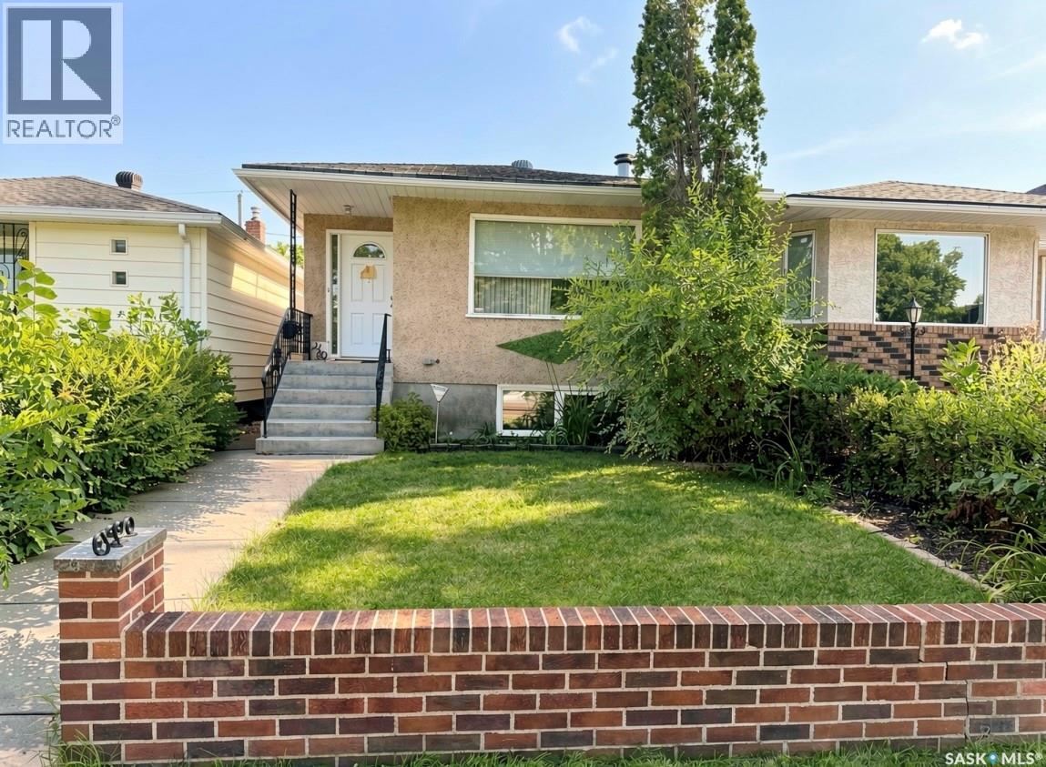 Residential in Regina