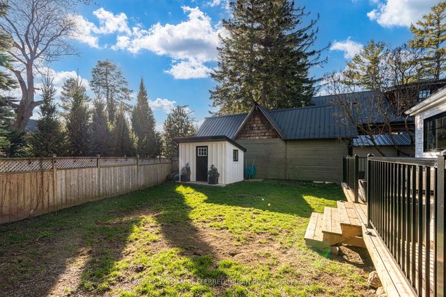 12 Wesley Ave, House other with 3 bedrooms, 4 bathrooms and 6 parking in Mississauga ON | Image 50