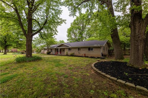 1106 Ranch Dr, Springdale, AR, 72762-2136 | Card Image