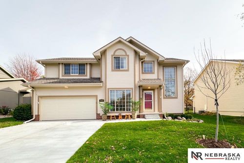 503 Fleetwood Drive, Papillion, NE, 68133 | Card Image