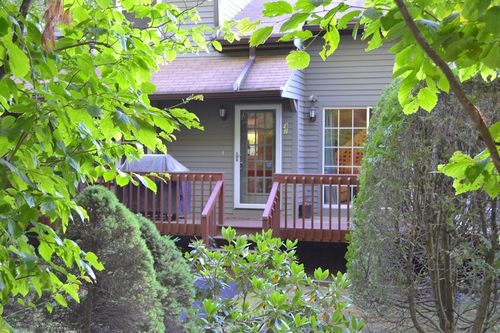 31-31 E Bluff Rd, Ashland, MA, 01721-2353 | Card Image