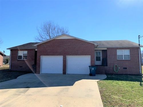 225 Fox Creek Ct, Manchester, TN, 37355-8426 | Card Image