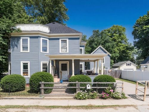 2 Pleasant St, Rochester, NH, 03867-1414 | Card Image