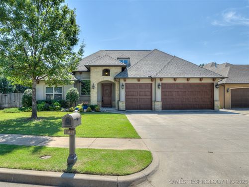 10477 S 95th East Pl, Tulsa, OK, 74133 | Card Image