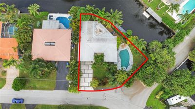 3460 Ne 17th Way, House other with 3 bedrooms, 2 bathrooms and null parking in Oakland Park FL | Image 3