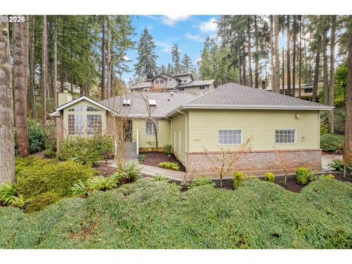 2380 W 28th Ave, Eugene, OR, 97405-1426 | Card Image