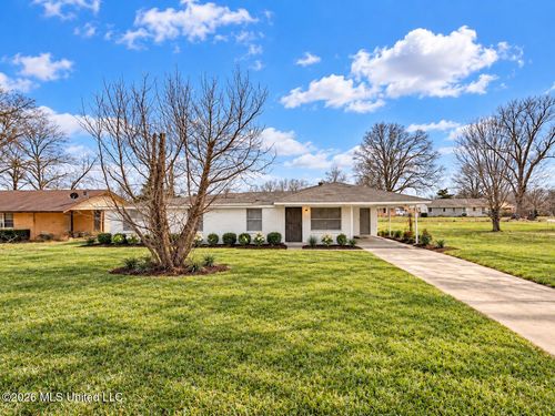215 Meadowbrook Cove, Lyon, MS, 38645 | Card Image