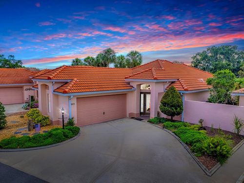 903 Santa Anna Ln, LADY LAKE, FL, 32159-8762 | Card Image