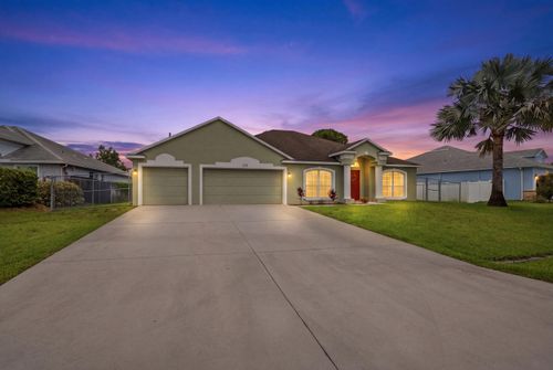 558 Sw South Quick Circle, Port St Lucie, FL, 34953 | Card Image