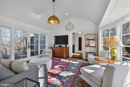 17651 Raven Rocks Rd, BLUEMONT, VA, 20135-1716 | Card Image