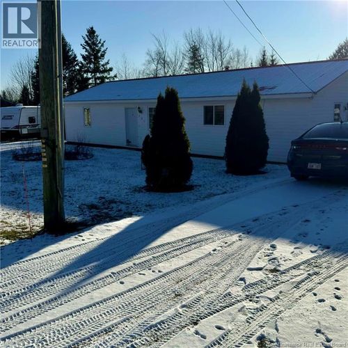 485 Gray St, Miramichi, NB, E1V7S7 | Card Image