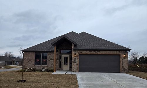 2300 N Lexington St, Siloam Springs, AR, 72761 | Card Image