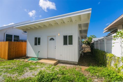 back-3052 Hinano Street, Honolulu, HI, 96815 | Card Image