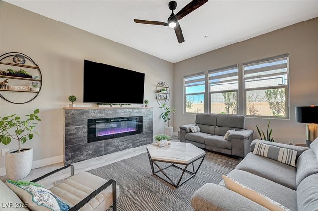 9940 Heather Moore Ave, House other with 3 bedrooms, 2 bathrooms and null parking in Las Vegas NV | Image 7