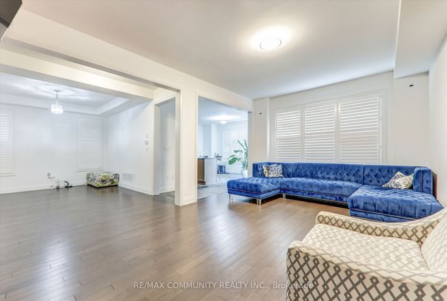 14 Audubon St, House other with 5 bedrooms, 5 bathrooms and 4 parking in Whitby ON | Image 9