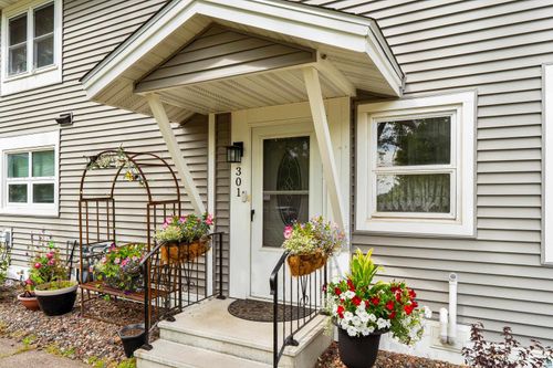 301-301 Kelly Cr, Duluth, MN, 55811 | Card Image