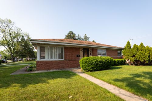 7356 N Nora Ave, Niles, IL, 60714-4318 | Card Image