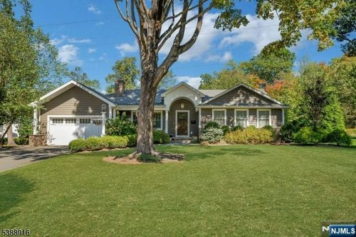 15 North Dr, Livingston, NJ, 07039-3508 | Card Image