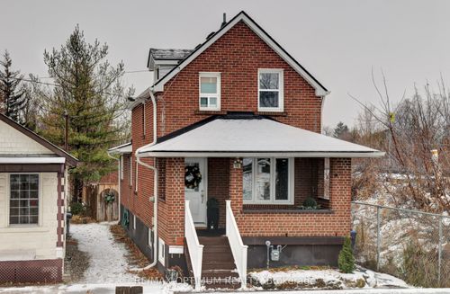 {{alt}} | Card Image