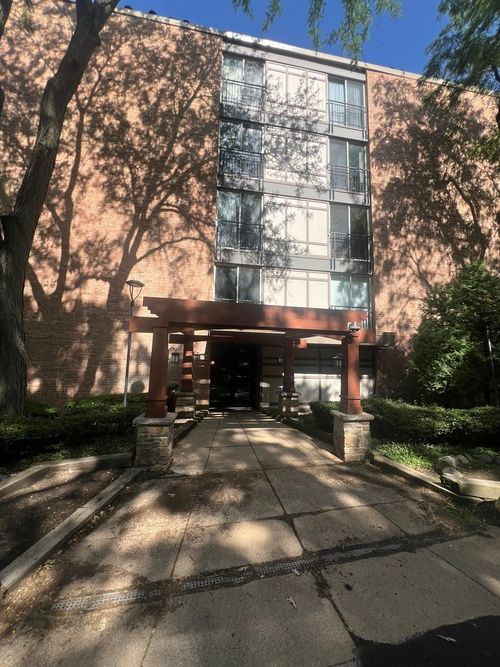 unit-2f-5800 Oakwood Dr, Lisle, IL, 60532-2922 | Card Image