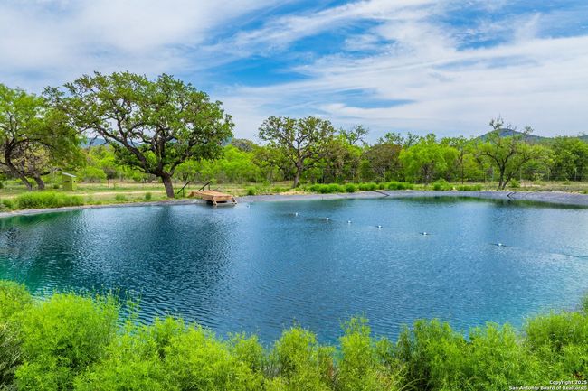 1065 B &Amp; R, Home with 3 bedrooms, 3 bathrooms and null parking in Utopia TX | Image 4