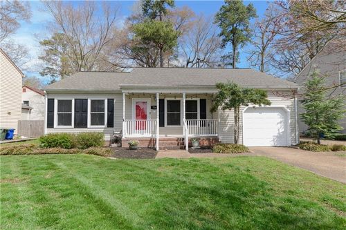736 Leonard Ln, Newport News, VA, 23601-1441 | Card Image
