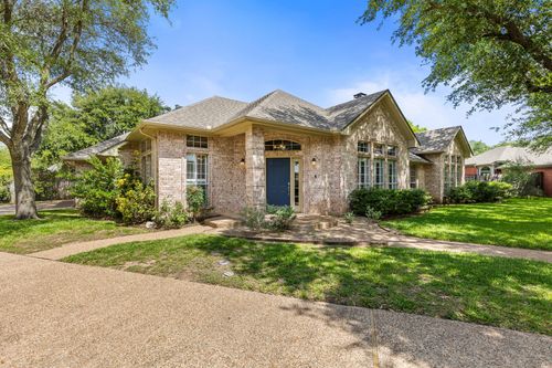 901 Steamboat Cir, Hewitt, TX, 76643-3677 | Card Image