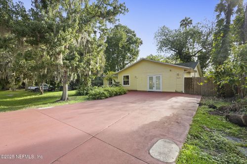2419 Lime Tree Dr, Edgewater, FL, 32141-5017 | Card Image