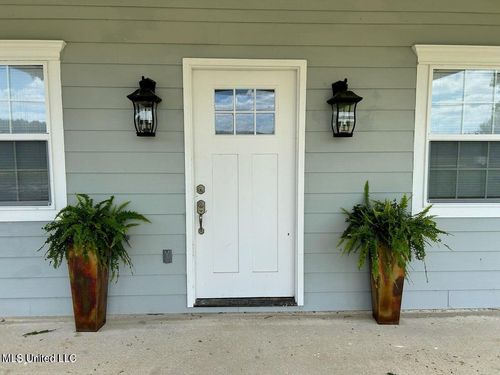 526 Andrew Chapel Rd, Brandon, MS, 39042-9234 | Card Image