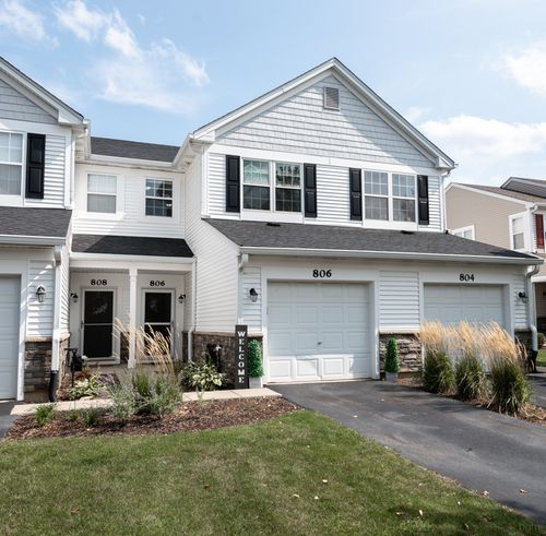 806 Woodewind Dr, Naperville, IL, 60563-3998 | Card Image