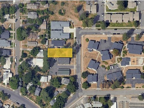 648 S Perry St, Spokane, WA, 99202-3363 | Card Image