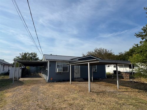 413 E Locust St, Whitewright, TX, 75491-2334 | Card Image