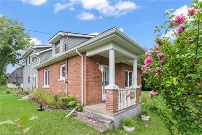 102754 Grey Road 18, House other with 3 bedrooms, 1 bathrooms and 8 parking in Owen Sound ON | Image 1