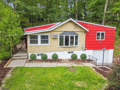 26 Bayview Ave, Hopatcong, NJ, 07843-1902 | Card Image
