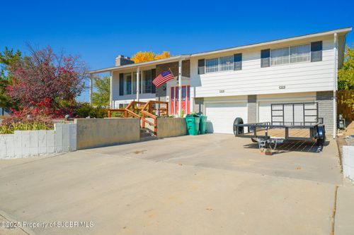 5604 Villa View Dr, Farmington, NM, 87402-8273 | Card Image