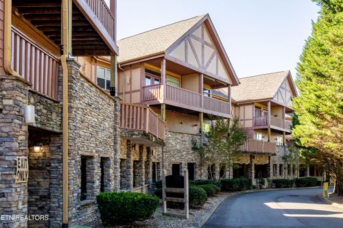 3106-830 Golf View Blvd, Pigeon Forge, TN, 37863-4123 | Card Image