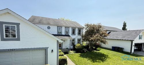 1303 Finch Dr, Bowling Green, OH, 43402-8847 | Card Image