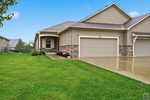 2250 Lake Pointe Dr, Lawrence, KS, 66049-9227 | Card Image