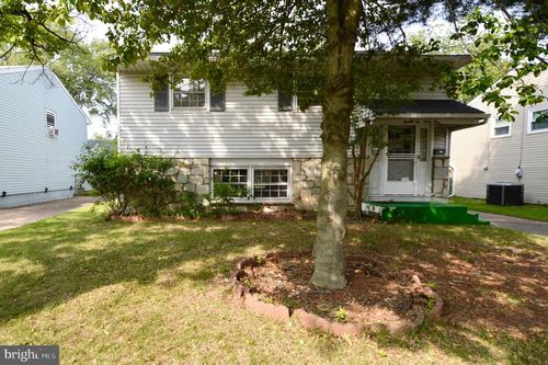 2264 Norwood Ave, PENNSAUKEN, NJ, 08110-1637 | Card Image