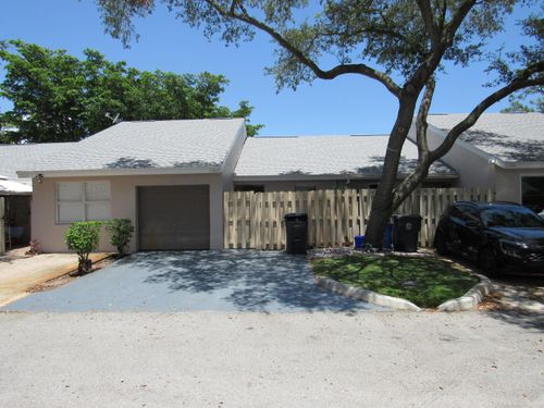 5203-5203 Glencove Ln, West Palm Beach, FL, 33415-7484 | Card Image